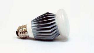 Illustration for article titled Astounding Photos: Journey Through the History of the Lightbulb